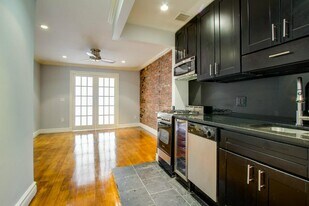 444 W 52nd St in New York, NY - Building Photo