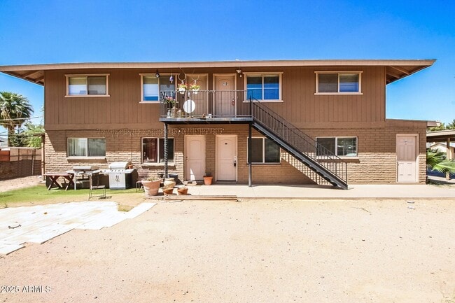 property at 208 S Doran