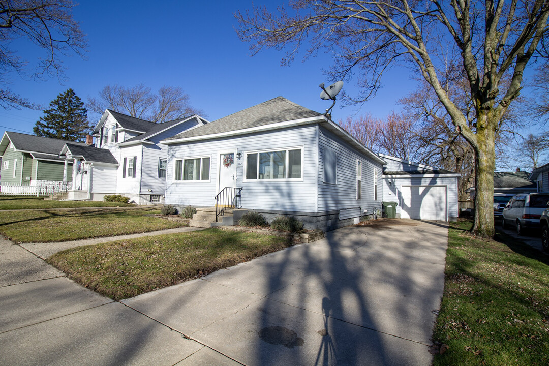 1012 Ireland Ave in Muskegon, MI - Building Photo