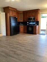 5 Evelyn Rd in Port Jefferson Station, NY - Building Photo - Building Photo