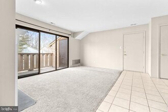 1602 Woodhollow Dr in Evesham, NJ - Building Photo - Building Photo