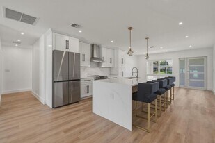 461 SW 1st St in Boca Raton, FL - Building Photo