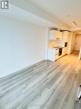 230 Simcoe St in Toronto, ON - Building Photo - Building Photo