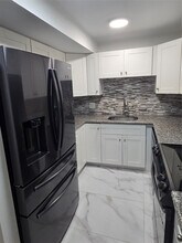 733 SE 1st Way in Deerfield Beach, FL - Building Photo - Building Photo