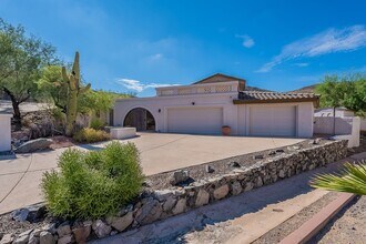 13003 N 10th Ave in Phoenix, AZ - Building Photo - Building Photo