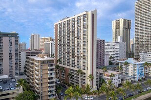Waikiki Beach Condominiums in Honolulu, HI - Building Photo