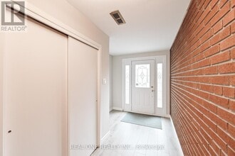 116 Castlegrove Blvd in Toronto, ON - Building Photo - Building Photo