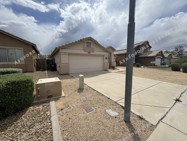 3123 E Rosemonte Dr in Phoenix, AZ - Foto de edificio - Building Photo