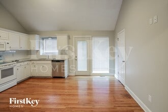 1034 Bunting Ln in Liberty, MO - Building Photo - Building Photo