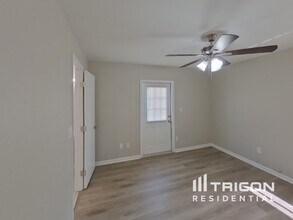708 Lakewood Ave in Tampa, FL - Building Photo - Building Photo