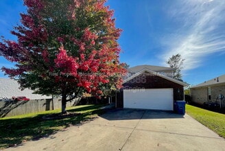 3705 SW Hansom Loop in Bentonville, AR - Building Photo - Building Photo