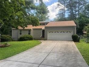 3707 Loveland Terrace in Chamblee, GA - Building Photo - Building Photo