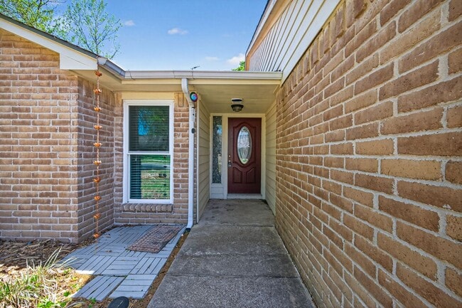 18918 Droitwich Dr in Humble, TX - Foto de edificio - Building Photo