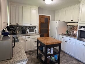1064 Hackmann Cir NE in Fridley, MN - Building Photo - Building Photo