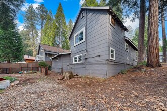 2932-2936 Alder Dr in Camino, CA - Building Photo - Building Photo