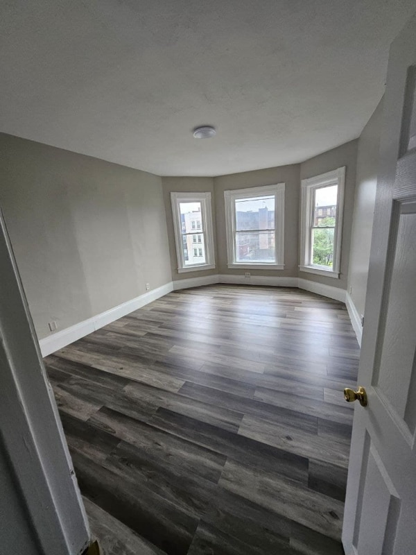 123 Walnut St