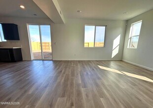 3451 Payton Wy in Fernley, NV - Building Photo - Building Photo