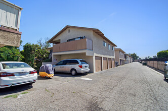 2240 Franzen Ave in Santa Ana, CA - Building Photo - Building Photo