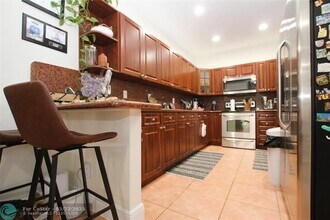 1305 N 30th Ct in Hollywood, FL - Building Photo - Building Photo