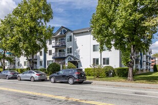 17695 58 Av in Surrey, BC - Building Photo