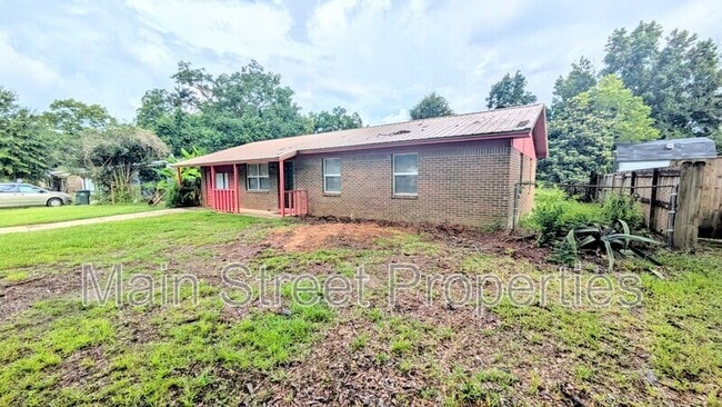 1022 Woodbury Pl in Gonzalez, FL - Building Photo - Building Photo