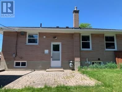 439 Gibbons St in Oshawa, ON - Building Photo - Building Photo