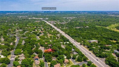 8005 Hood Cir in Austin, TX - Building Photo - Building Photo