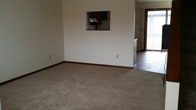 Bowman Lane Townhouses in Menomonie, WI - Building Photo - Building Photo