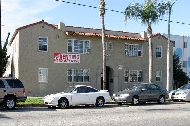 1527 Junipero Ave in Long Beach, CA - Building Photo - Building Photo