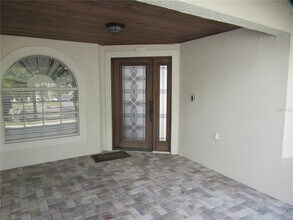 12040 Steppingstone Blvd in Tampa, FL - Building Photo - Building Photo