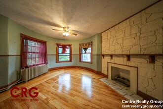 22 Grand View Ave in Somerville, MA - Foto de edificio - Building Photo
