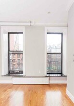 200 E 14th St in New York, NY - Building Photo - Building Photo