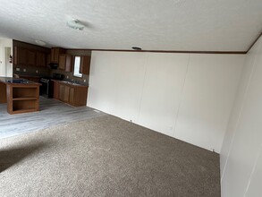 241 E Birdsall Dr in Battle Creek, MI - Building Photo - Building Photo