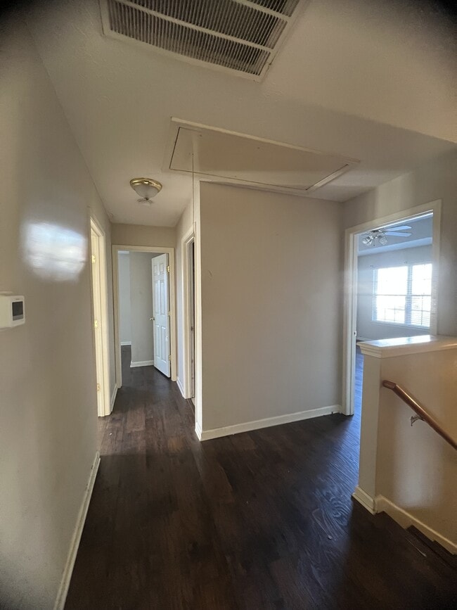 1921 Portway Rd in Spring Hill, TN - Foto de edificio - Building Photo