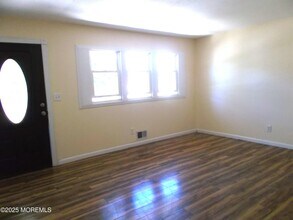 20 Brandies Rd in Toms River, NJ - Building Photo - Building Photo