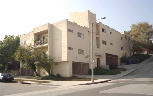 3300 Marathon St in Los Angeles, CA - Building Photo - Building Photo