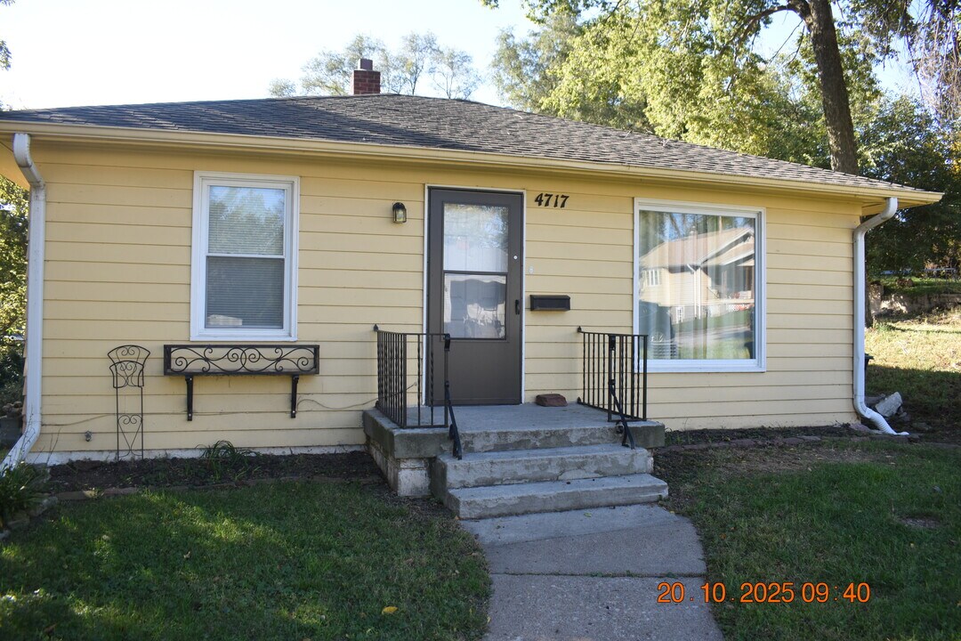 4717 Grant St in Omaha, NE - Building Photo