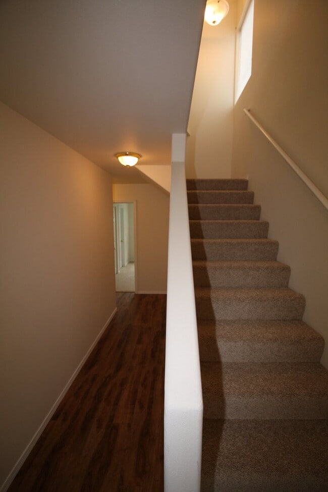 17403 Stonewood Place in Anchorage, AK - Building Photo - Building Photo