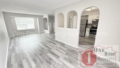 4804 NW Downing St in Blue Springs, MO - Building Photo - Building Photo