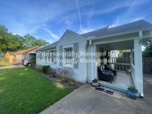 2508 N Edwin Cir in Memphis, TN - Building Photo - Building Photo