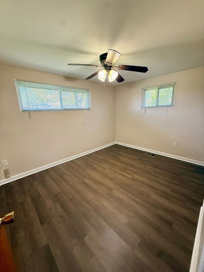 954 Brubaker Dr in Kettering, OH - Building Photo - Building Photo