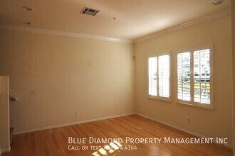 6088 Citracado Cir in Carlsbad, CA - Building Photo - Building Photo