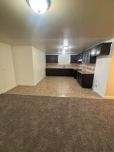 620 W 52nd St in Los Angeles, CA - Foto de edificio - Building Photo