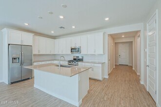 9763 E Research Ave in Mesa, AZ - Building Photo - Building Photo