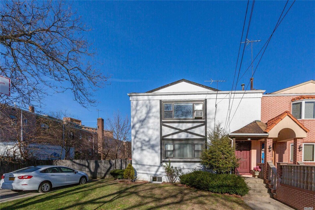 110-15 63rd Ave-Unit -2 FL in Queens, NY - Building Photo