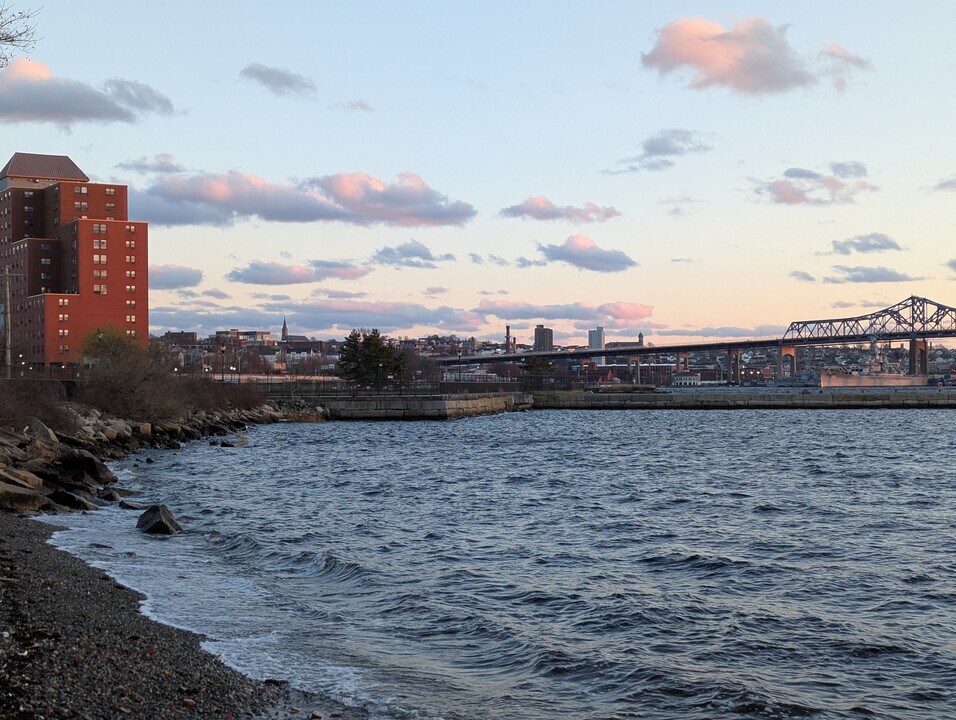 750 Davol St, Unit 211 in Fall River, MA - Building Photo