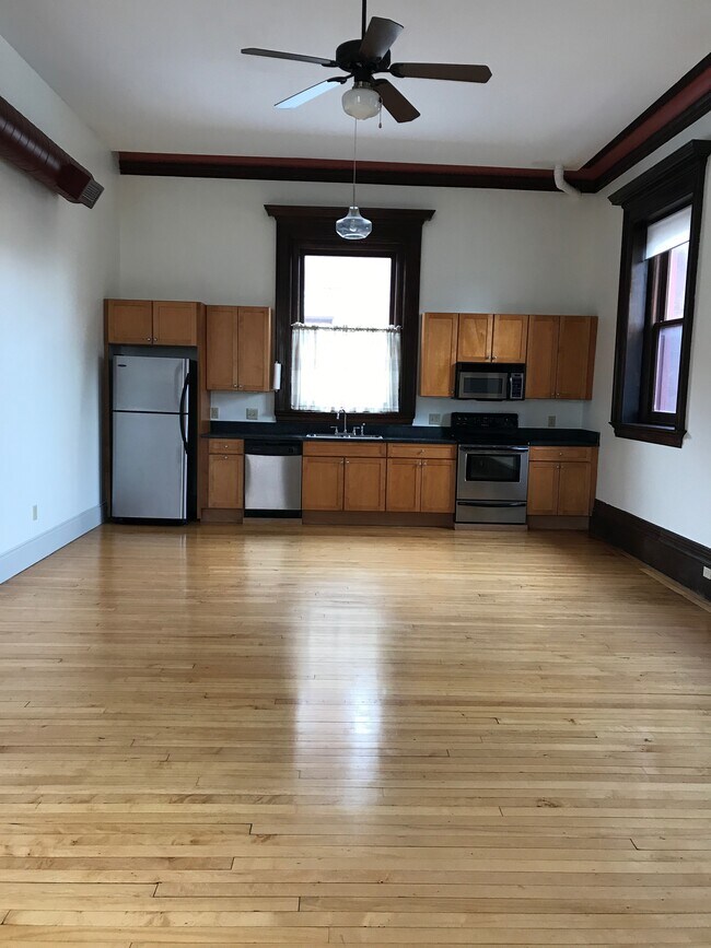 311 Montgomery St Rentals in Syracuse, NY