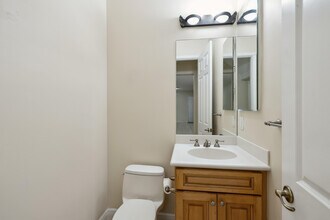 810 NW 83rd Ln in Boca Raton, FL - Building Photo - Building Photo