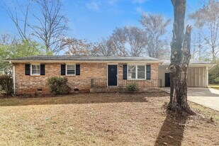 3564 Briar Dr in Lithia Springs, GA - Building Photo