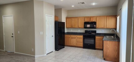 9945 Concho River Ave in Las Vegas, NV - Foto de edificio - Building Photo